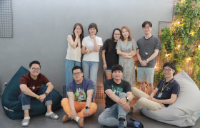 img-fluid rounded-start
