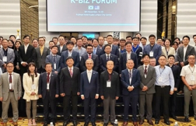 img-fluid rounded-start